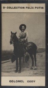 Photographie de la collection Félix Potin (4 x 7,5 cm) représentant : Colonel Cody, dit Buffalo B...