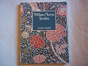 Immagine del venditore per William Morris Textiles venduto da Carmarthenshire Rare Books
