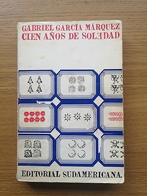 Imagen del vendedor de Cien aos de soledad a la venta por Cien Fuegos