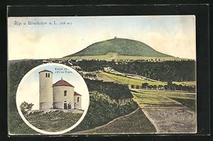Ansichtskarte Roudnice n. L., Ortsansicht mit Berg und Kapelle