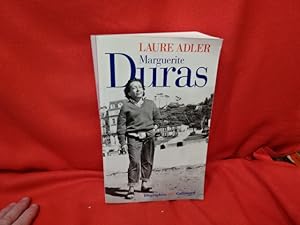 Image du vendeur pour Marguerite Duras, biographie. mis en vente par alphabets