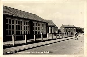 Bild des Verkufers fr Ansichtskarte / Postkarte Kerkbuurt Steenwijkerwold Overijssel, School met de Bijbel zum Verkauf von akpool GmbH