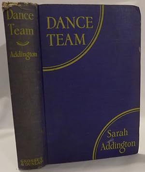 Immagine del venditore per Dance Team (Photoplay Edition) venduto da MLC Books