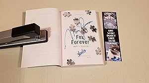 Image du vendeur pour Fox Forever:: Signed(Uncorrected Proof/Arc) mis en vente par SkylarkerBooks