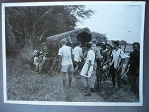 PHOTO ORIGINALE 1946 INDOCHINE SIAM PARTISANS COCHINCHINOIS COMBAT CAU NGHAN