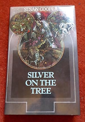 Imagen del vendedor de Silver On The Tree a la venta por Cadeby Books