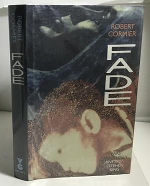 Image du vendeur pour Fade mis en vente par S. Howlett-West Books (Member ABAA)