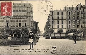 Ansichtskarte / Postkarte Levallois Perret Hauts de Seine, La rue Lannois, Prise des Jardins de l...