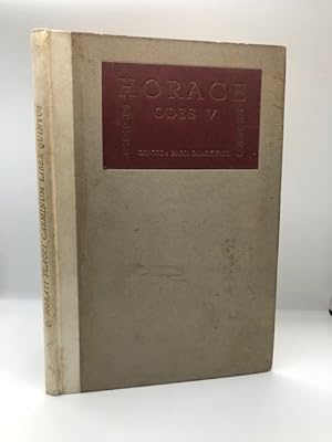 Bild des Verkufers fr QUINTI HORATI FLACCI CARMINUM LIBRUM QUINTUM A RUDYARDO KIPLING ET CAROLO GRAVES ANGLICE REDDITUM ET VARIORUM NOTIS ADORNATUM AD FIDEM CODICUM MSS EDIDIT ALUREDUS D GODLEY zum Verkauf von Worlds End Bookshop (ABA, PBFA, ILAB)