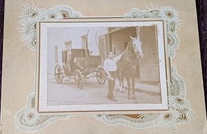 2 FOTOGRAFIAS DE COCHERIA ANTONIO ARAU, SENDRA, JUAN CRUELLS, ZARAGOZA 1900