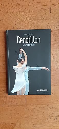 Image du vendeur pour CENDRILLON. Carnets de cration ***. mis en vente par Librairie Sainte-Marie