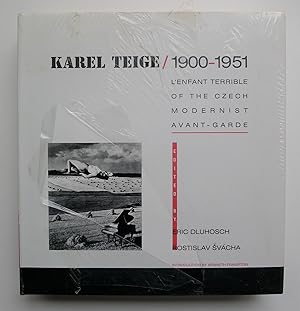 Bild des Verkufers fr Karel Teige / 1900-1951: L'Enfant Terrible of the Czech Modernist Avant-Garde. Dluhosch, Eric and Rostislav Svacha (editors) zum Verkauf von Roe and Moore