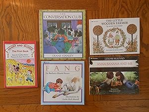 Image du vendeur pour Children's Nine (9) Trade Paperback Book Lot, including: The Wartville Wizard (1993); Clean your Room, Harvey Moon! (1994); When Bluebell Sang (1992); Alligator Arrived with Apples - A Potluck Alphabet Feast (1992); Fang (1991); The Conversation Club (1990);The Little Wooden Farmer (1988); Henry and Mudge - The First Book (4th), and; Anna Banana and Me (5th). mis en vente par Clarkean Books