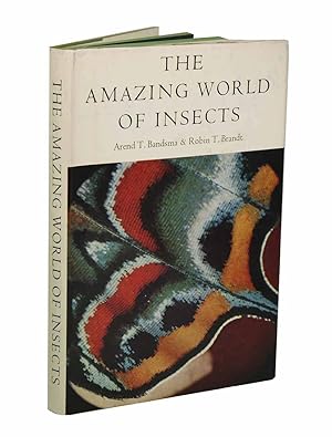 Immagine del venditore per The amazing world of insects. venduto da Andrew Isles Natural History Books