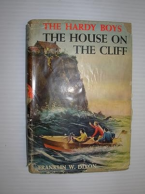 The House on the Cliff (Hardy Boys Mystery Stories) (2)