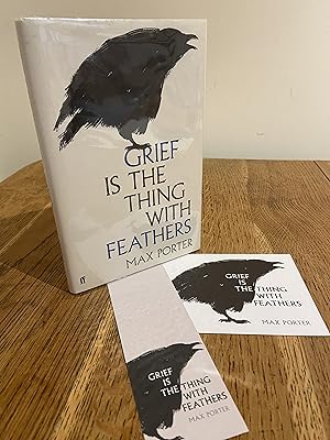 Immagine del venditore per Grief is the Thing with Feathers >>>> A SUPERB SIGNED, LINED, DATED & LOCATED UK FIRST EDITION & FIRST PRINTING HARDBACK + Promotional Postcard & Bookmark <<<< venduto da Zeitgeist Books