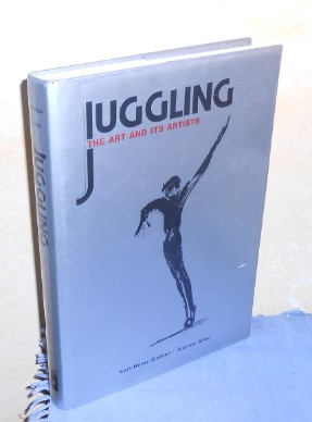 Seller image for Juggling. The art and its artists (German and French text version includet) for sale by AnimaLeser*Antiquariat