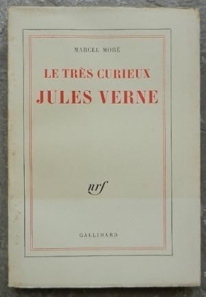 Seller image for Le trs curieux Jules Verne. Le problme du pre dans les Voyages extraordinaires. for sale by Librairie les mains dans les poches