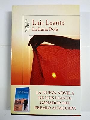 Imagen del vendedor de La Luna Roja a la venta por Libros Ambig