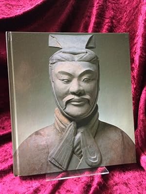 Bild des Verk�ufers f�r Kunstsch�tze aus China. 5000 v. Chr. - 900 n. Chr. Neuere arch�ologische Funde aus der Volksrepublik China. [Ausstellung] Kunsthaus Z�rich, 2. Oktober 1980 - 6. Januar 1981, Museum f�r Ostasiatische Kunst, Berlin, Staatliche Museen Preussischer Kulturbesitz, 6. Februar 1981 - 26. April 1981, Roemer- und Pelizaeus-Museum, Hildesheim, 29. Mai 1981 - 7. September 1981, Museum f�r Ostasiatische Kunst der Stadt K�ln, 2. Oktober 1981 - 3. Januar 1982. zum Verkauf von Antiquariat Hecht