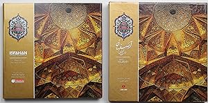 Imagen del vendedor de Isfahan, Saraye Hezar Naghsh [Persian Edition] a la venta por Our Kind Of Books