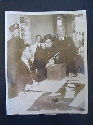 Photo of First Woman To Cast Vote In New York, 1918