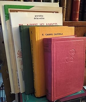 Imagen del vendedor de PINTURA Y ESCULTURA Sus orgenes, pocas y escuelas hasta el siglo XX + EL ARTE ROMNICO EN ESPAA Segunda edicin + CERMICA ESPAOLA + EL ARTE ISLMICO Cuenca mediterrnea (CON SUBRAYADOS) + LAS ALMENAS DECORATIVAS HISPANOMULSUMANAS + EL ARTE MUDJAR (6 libros) a la venta por Libros Dickens