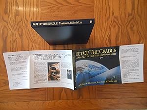 Immagine del venditore per Out of the Cradle - Exploring the Frontiers Beyond Earth venduto da Clarkean Books