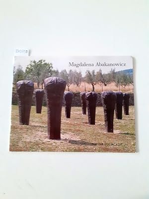 Bild des Verkufers fr Magdalena Abakanowicz: About Men Sculpture 1974-1985 Ausstellungskatalog 19. September bis 12. Oktober 1985 zum Verkauf von Versand-Antiquariat Konrad von Agris e.K.