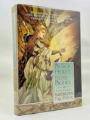 Imagen del vendedor de Black Heart, Ivory Bones a la venta por Zach the Ripper Books