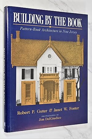 Imagen del vendedor de Building By The Book a la venta por Lost Time Books