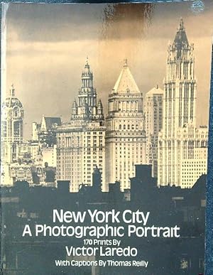 Seller image for New York City: a photographic portrait for sale by Librodifaccia