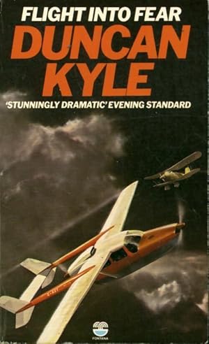 Seller image for Flight into fear - Duncan Kyle for sale by Book Hmisphres