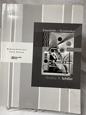 Immagine del venditore per Essentials of Economics - B&W venduto da The Yard Sale Store
