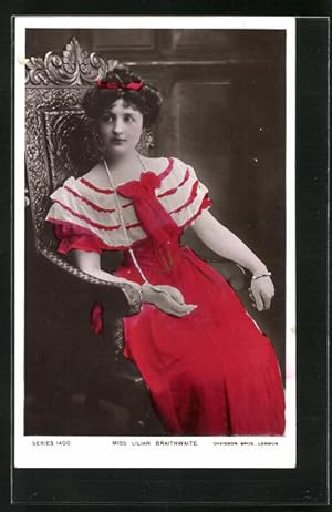 Bild des Verkufers fr Ansichtskarte Schauspielerin Lilian Braithwaite im roten Kleid zum Verkauf von Bartko-Reher