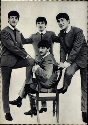 Imagen del vendedor de Ansichtskarte / Postkarte Musikgruppe The Beatles, Portrait, John Lennon, Paul McCartney, Ringo Starr a la venta por akpool GmbH