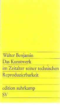 Bild des Verkufers fr Das Kunstwerk im Zeitalter seiner technischen Reproduzierbarkeit. Drei Studien zur Kunstsoziologie. edition suhrkamp. zum Verkauf von Fundus-Online GbR Borkert Schwarz Zerfa