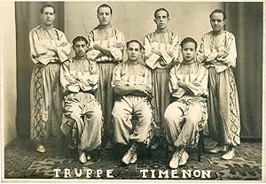 "TRUPPE TIMENON (Sauteurs marocains)" Carte postale-photo originale années 40