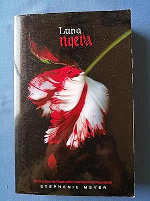 Luna nueva : [saga Crepúsculo]