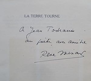 Seller image for La terre tourne - for sale by Le Livre  Venir