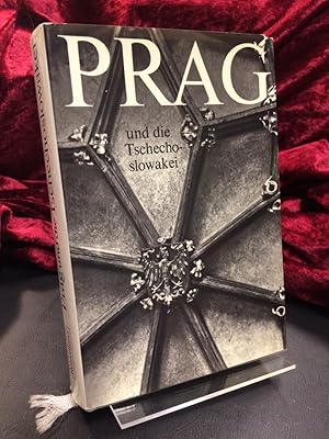 Prag und die Tschechoslowakei. Mit einem Bilderteil von Josef Rast. Karten: Emil Joller.