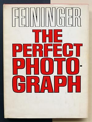 Seller image for The perfect photograph for sale by Il Tuffatore