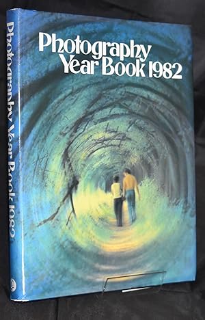 Imagen del vendedor de Photography Year Book 1982 a la venta por Libris Books