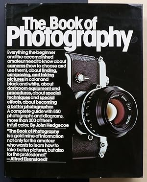 Imagen del vendedor de The book of photography. How to see and take better pictures a la venta por Il Tuffatore