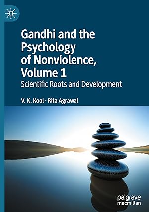 Bild des Verkufers fr Gandhi and the Psychology of Nonviolence, Volume 1 zum Verkauf von moluna