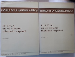 Seller image for El I.V.A. en el sistema tributario espaol volmenes I y II for sale by Librera Ofisierra