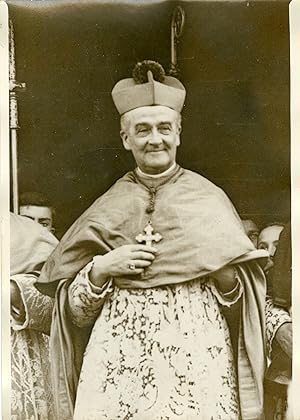 "Monseigneur GAILLARD Archevêque de Tours 1931" / Photo de presse originale G. DEVRED Agence ROL ...