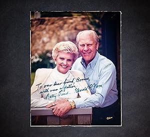 Image du vendeur pour Color Photograph of Gerald R. Ford and Betty Ford mis en vente par The First Edition Rare Books, LLC