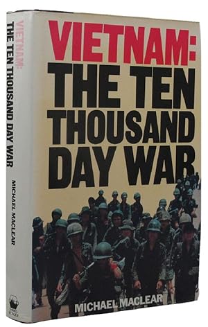 Immagine del venditore per VIETNAM: THE TEN THOUSAND DAY WAR venduto da Kay Craddock - Antiquarian Bookseller