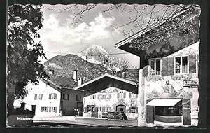 Ansichtskarte Mittenwald a.d. Isar, Partie im Ort mit Blick zum Wetterstein